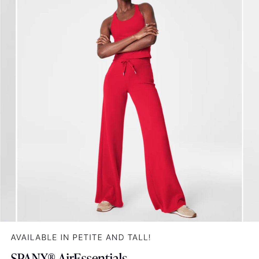 NEW Spanx Air Essentials, Petite Small